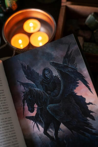 Монстры и волшебные существа: русские сказки и европейские мифы с иллюстрациями Аны Награни