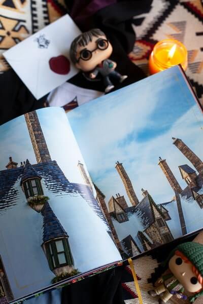 Волшебные блюда и выпечка с Гарри Поттером. Праздничная магия от хлеба на метле до торта Хагрида и апельсиновой карамели